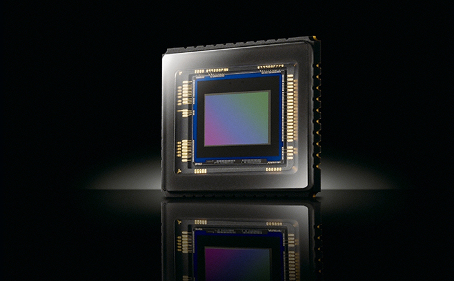 SONY STARVIS 2 technology brings higher dynamic range to the camera - Sony Camera Information - 1